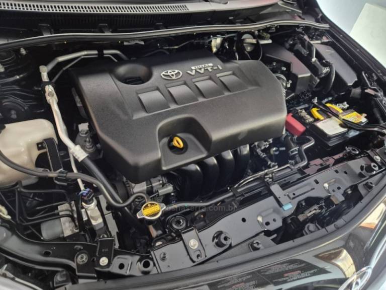TOYOTA - COROLLA - 2013/2014 - Preta - R$ 73.900,00