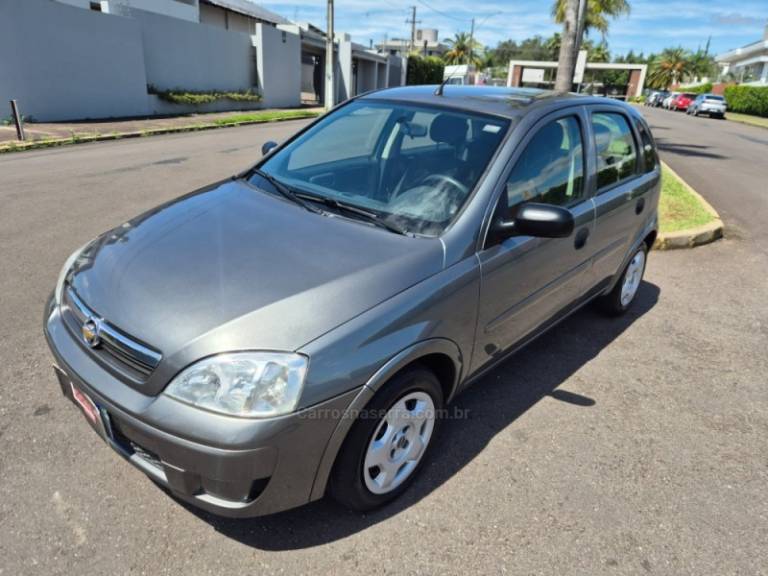 CHEVROLET - CORSA - 2012/2012 - Cinza - R$ 35.900,00
