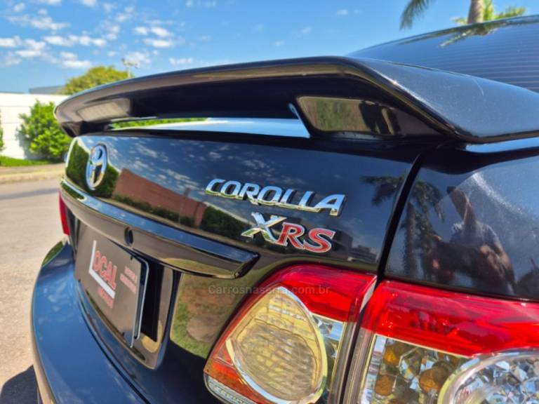 TOYOTA - COROLLA - 2013/2014 - Preta - R$ 73.900,00