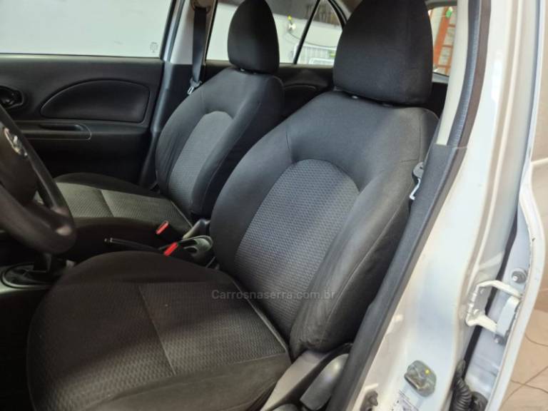 NISSAN - MARCH - 2014/2015 - Branca - R$ 40.900,00