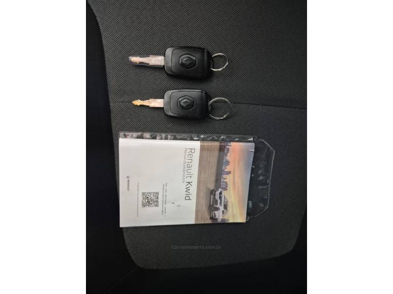 RENAULT - KWID - 2020/2021 - Branca - R$ 45.900,00