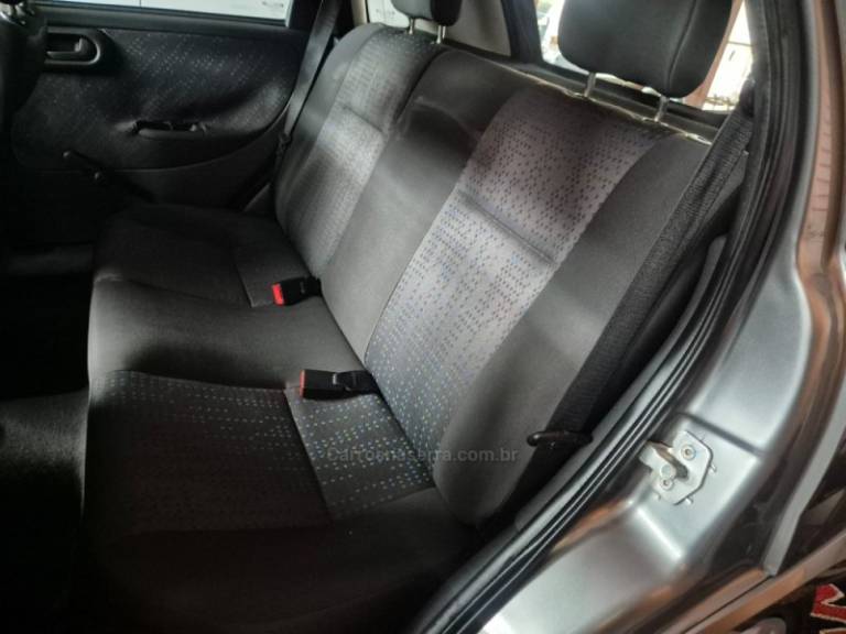 CHEVROLET - CORSA - 2012/2012 - Cinza - R$ 35.900,00