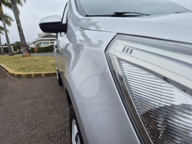 CHEVROLET - MONTANA - 2013/2014 - Prata - R$ 45.900,00