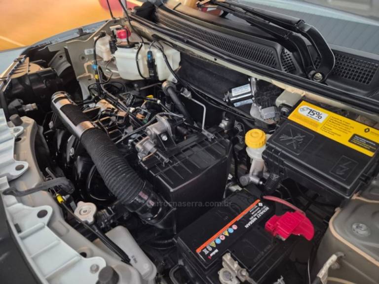 RENAULT - KWID - 2020/2021 - Branca - R$ 45.900,00