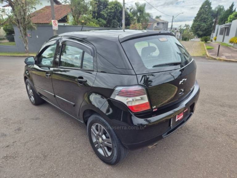 CHEVROLET - AGILE - 2012/2013 - Preta - R$ 37.900,00