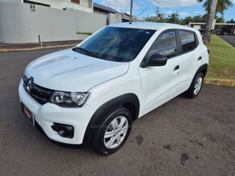 RENAULT - KWID - 2020/2021 - Branca - R$ 45.900,00