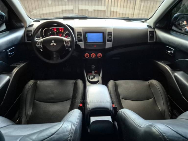 MITSUBISHI - OUTLANDER - 2010/2011 - Preta - R$ 64.900,00