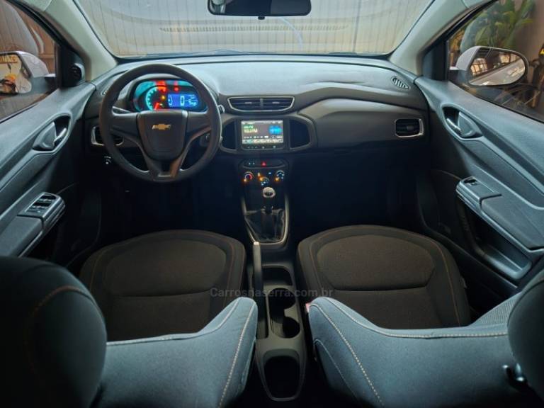 CHEVROLET - ONIX - 2012/2013 - Branca - R$ 48.900,00