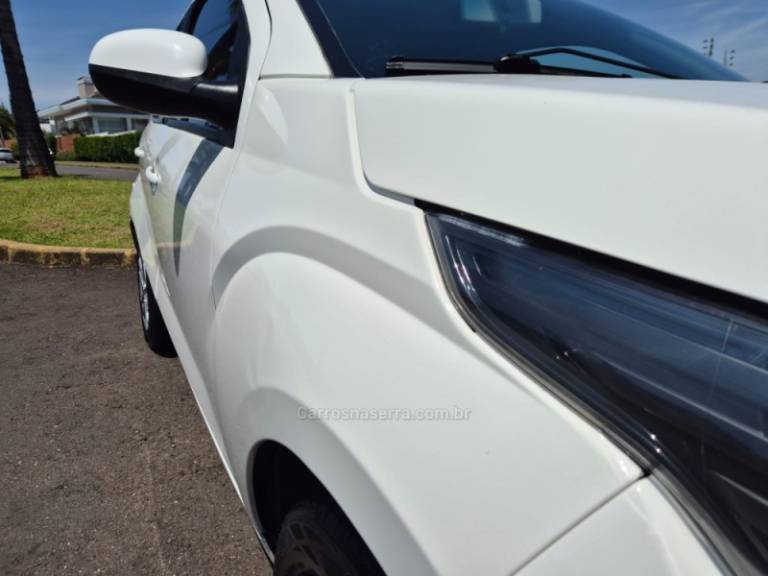 FIAT - MOBI - 2019/2020 - Branca - R$ 47.900,00